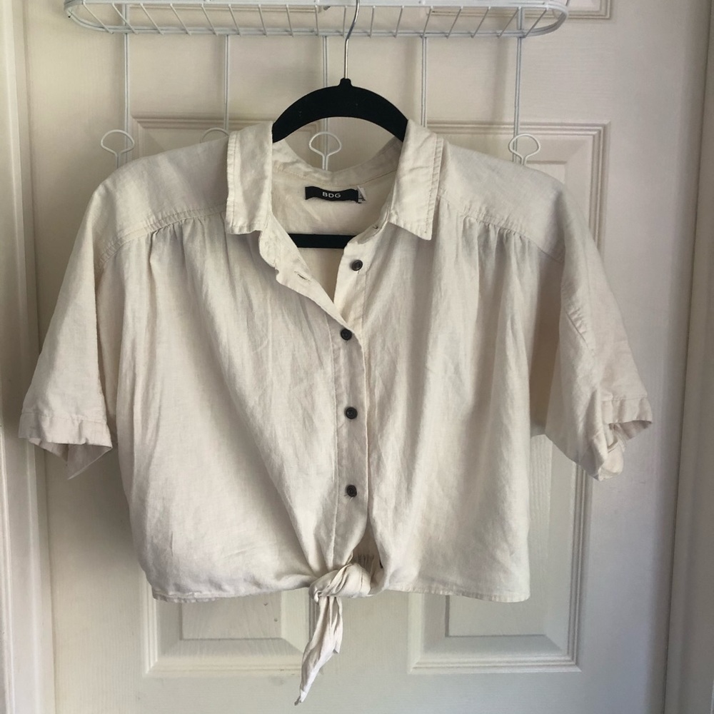 Urban Outfitters BDG Cropped Collared Top!